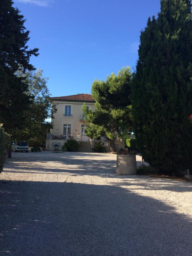 Castel Mireio Gites Cairanne Exterior photo
