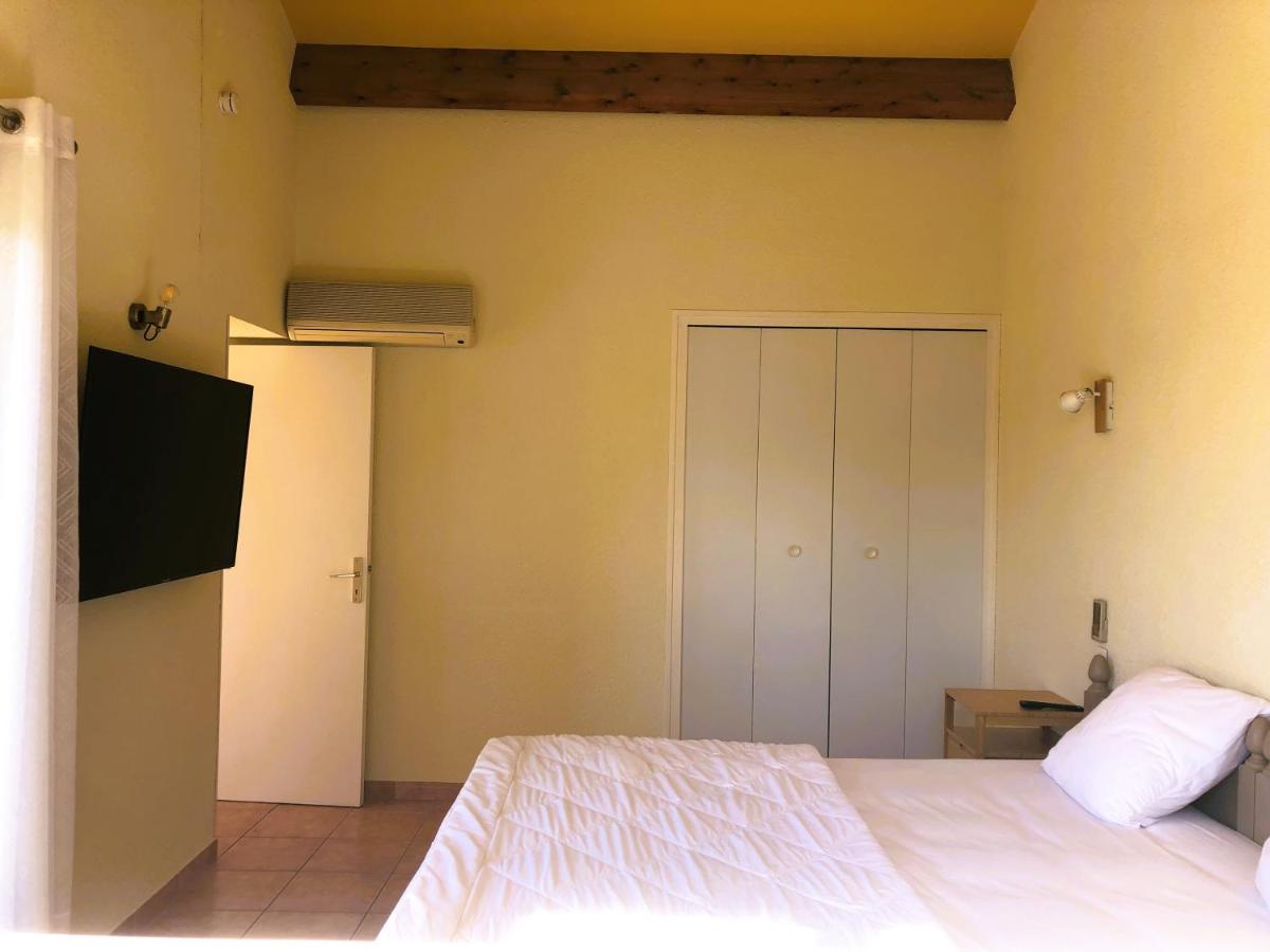 Castel Mireio Gites Cairanne Exterior photo